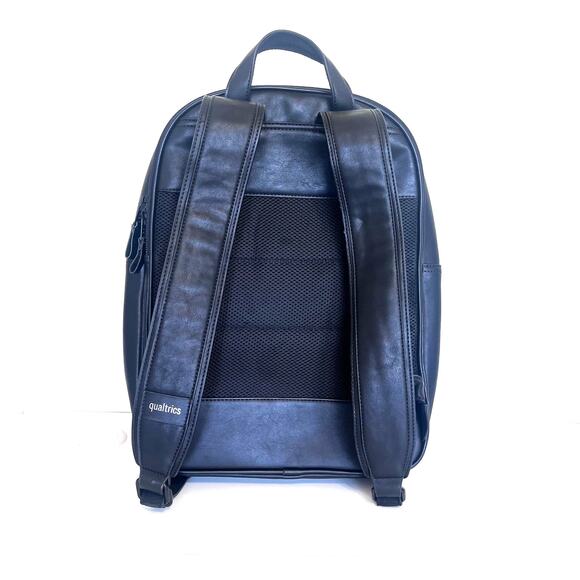 Qualtrics Waterproof Laptop Backpack Black‎ Zip Closure Pockets Travel School - Picture 2 of 8